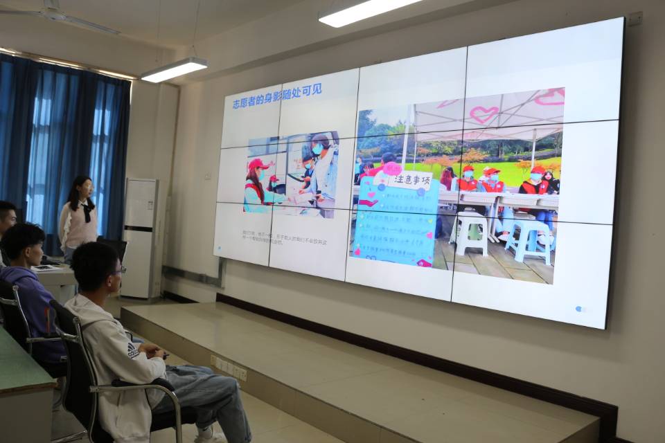 8E183468A4D67B3F4566F2C527EB17A4